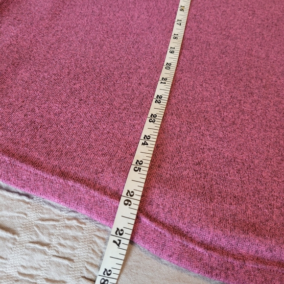 ⏰️3/$10 L/G Solt pink long sleeves shirt with buttons line. - Picture 6 of 9